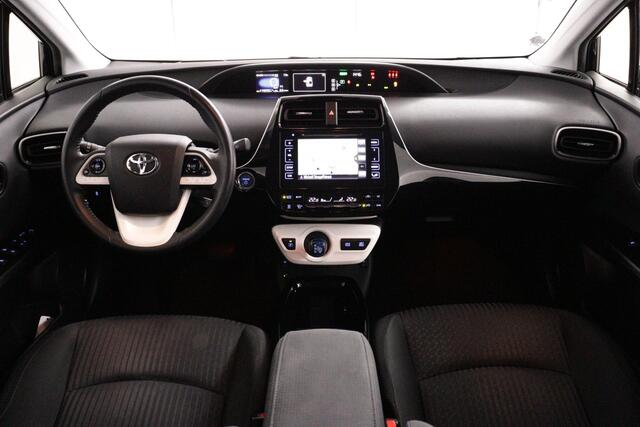 Toyota PRIUS 1.8 Dark Edition | Navigatie | Parkeer sensoren | head-up display |