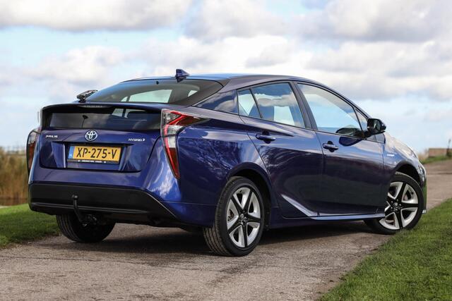 Toyota PRIUS 1.8 Full Hybrid ? LED ? ACC ? Camera