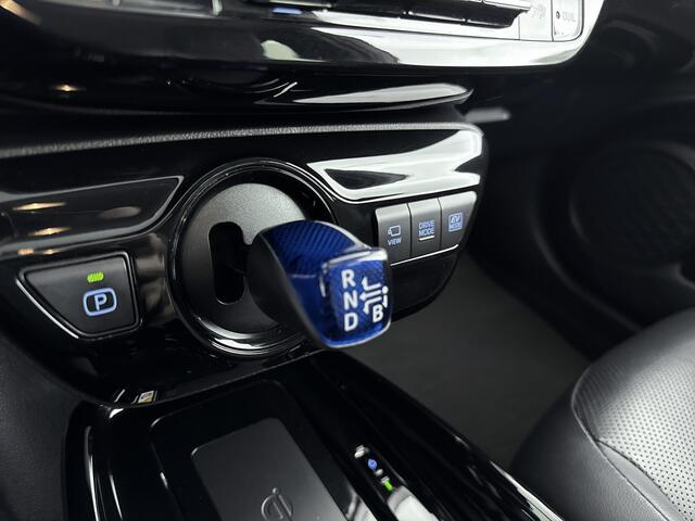 Toyota PRIUS 1.8 Executive Limited | 360° Camera | Lederen bekleding | Stoelverwarming | Navigatie |