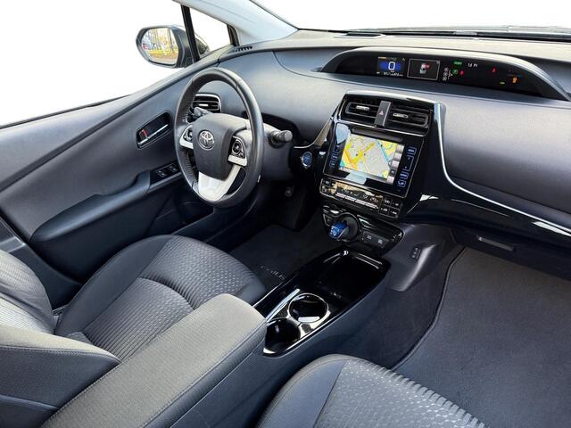Toyota PRIUS 1.8 Dynamic | NAVI | TREKHAAK | CAMERA | 1 JAAR GARANTIE