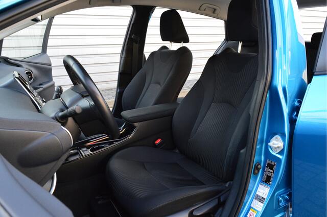 Toyota PRIUS 1.8 Dynamic O.a: HUD, Camera, Carplay, Stoelverw, Clima, Cruise, Etc. All-in prijs!