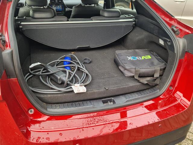 Toyota PRIUS 1.8 Plug-in Business Plus