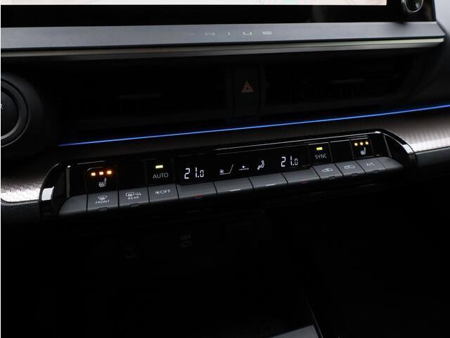 Toyota PRIUS 2.0 Plug-in Executive | El. Achterklep | Stoel/Stuurwielverwarm