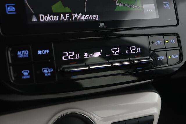 Toyota PRIUS 1.8 Plug-in Executive | Navigatie | JBL audio | Parkeersensoren | Stoelverwarming | Lederen Bekleding |