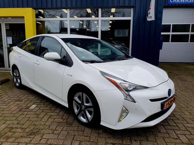 Toyota PRIUS 1.8 Dark Edition All-in prijs!