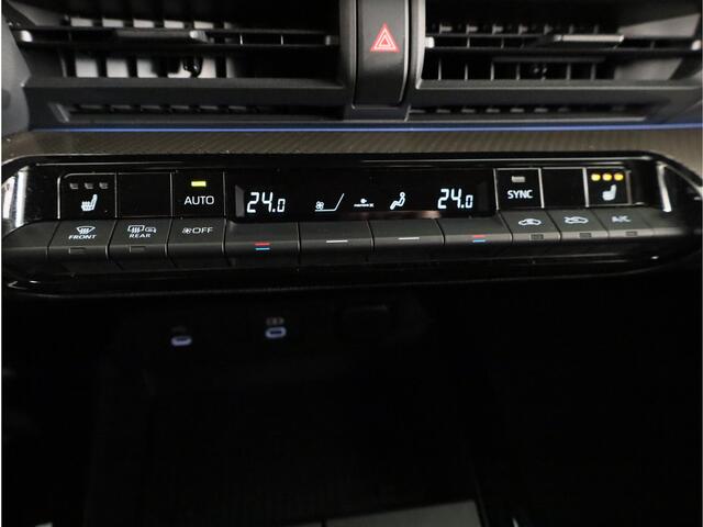 Toyota PRIUS 220 Plug-in Executive | Panoramadak | Parkeersensoren V+A | Navigatie |