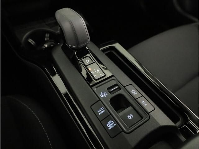 Toyota PRIUS 220 Plug-in Executive | Panoramadak | Parkeersensoren V+A | Navigatie |