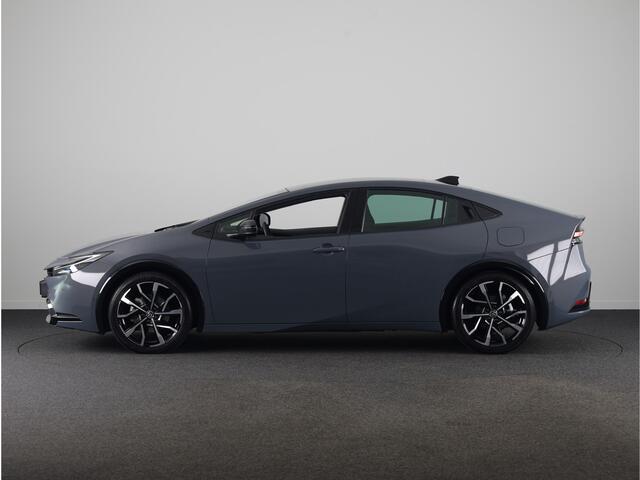 Toyota PRIUS 220 Plug-in Executive | Panoramadak | Parkeersensoren V+A | Navigatie |