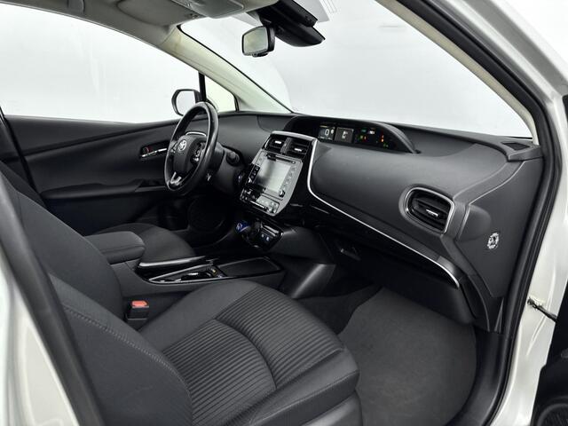 Toyota PRIUS 1.8 Hybrid Dynamic | NL-Auto | JBL-Audio | Navigatie | Dodehoek-Detectie |