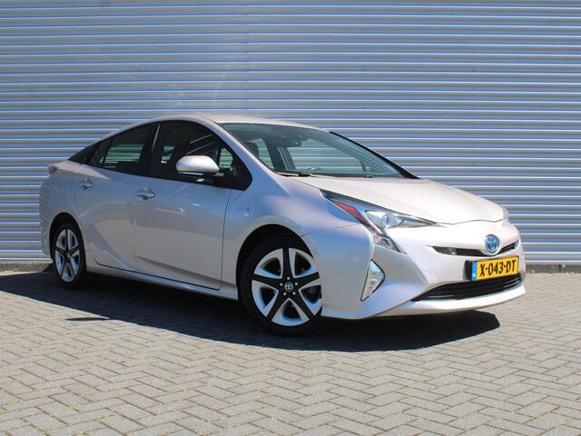 Toyota PRIUS 1.8 Executive | Trekhaak | Stoelverwarming | Camera | Leer | Dodehoek detectie | JBL audio | HUD | 17" LM | Navi | LED | Cruise adapt. | Incl. winterset |