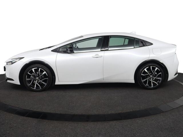 Toyota PRIUS 2.0 Plug-in Executive | Apple Carplay/Android Auto | Stoel/Stuurverwarming | Elektrische Achterklep | Parkeersensoren |