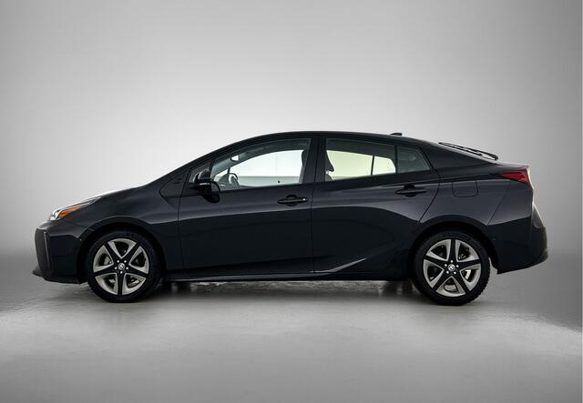 Toyota PRIUS 1.8 Executive | BTW Voertuig | Dealer Onderhouden | JBL | Head-Up Display | Dodehoek detectie | Parkeersensoren voor+achter met assistent | Stoelverwarming | Navigatie | Achteruitrijcamera | DAB