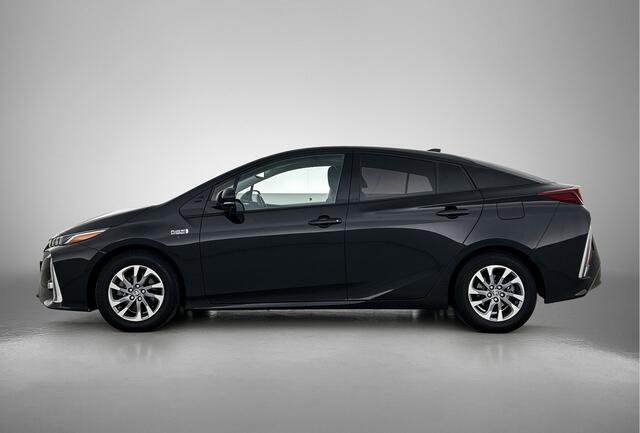 Toyota PRIUS 1.8 Plug-in Dynamic | Dealer Onderhouden | Head-Up Display | Dodehoek detectie | stoelverwarming | Navigatie | Parkeersensoren achter | Draadloze telefoonlader | Cruise Control Adaptive |