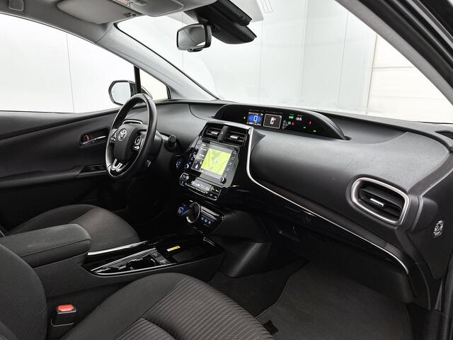 Toyota PRIUS 1.8 Plug-in Dynamic | Dealer Onderhouden | Head-Up Display | Dodehoek detectie | stoelverwarming | Navigatie | Parkeersensoren achter | Draadloze telefoonlader | Cruise Control Adaptive |
