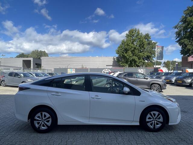 Toyota PRIUS 1.8 Dynamic