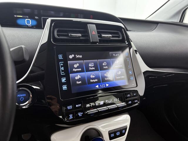 Toyota PRIUS 1.8 Plug-in Dynamic | BTW Voertuig | Stoelverwarming | Navigatie | Cruise control adaptive | Climate Control | DAB | Achteruitrijcamera | Draadloze telefoonlader |