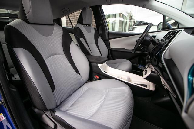Toyota PRIUS 1.8 Black Edition | Adapt Cruise | Camera | Dealer onderhouden |