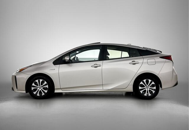 Toyota PRIUS 1.8 Executive | Schuif/kantel dak | JBL | Head-Up Display | Dodehoek detectie | 360 Camera | Parkeersensoren voor+achter met assistent | Navigatie | Climate Control | Draadloze telefoonlader |