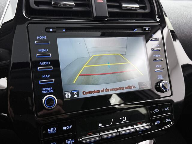 Toyota PRIUS 1.8 Executive | Schuif/kantel dak | JBL | Head-Up Display | Dodehoek detectie | 360 Camera | Parkeersensoren voor+achter met assistent | Navigatie | Climate Control | Draadloze telefoonlader |
