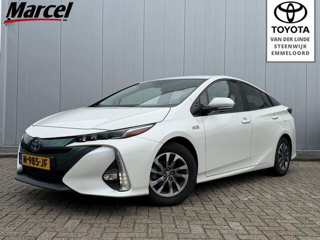 Toyota PRIUS 1.8 Plug-in Dynamic keyless Cruise Navi