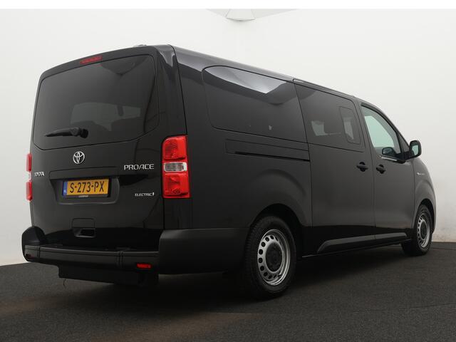 Toyota PROACE Electric Shuttle Long Extra Range Cool 75 kWh | Rolstoelbus | Bodemverlaging | Complete 2de zitrij + twee draaistoelen