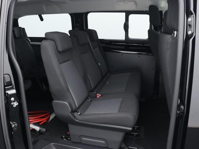 Toyota PROACE Electric Shuttle Long Extra Range Cool 75 kWh | Rolstoelbus | Bodemverlaging | Complete 2de zitrij + twee draaistoelen