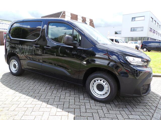 Toyota PROACE CITY 1.5 D-4D Challenger | Carplay | Trekhaak | Enz | nieuw gelijk rijden