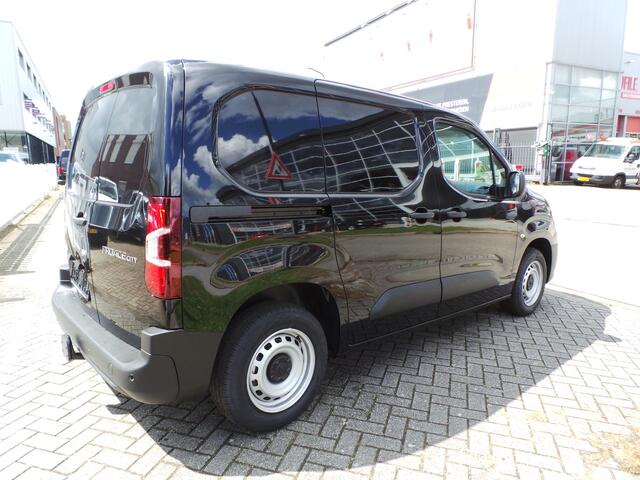 Toyota PROACE CITY 1.5 D-4D Challenger | Carplay | Trekhaak | Enz | nieuw gelijk rijden