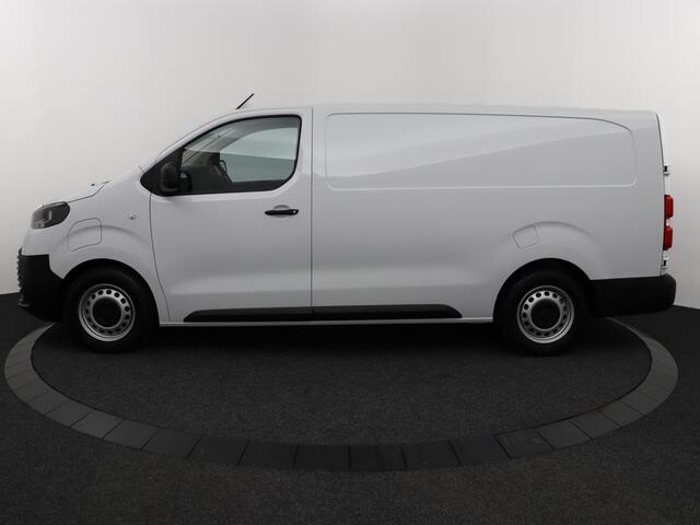 Toyota PROACE Long Worker 75kWh Electric Challenger