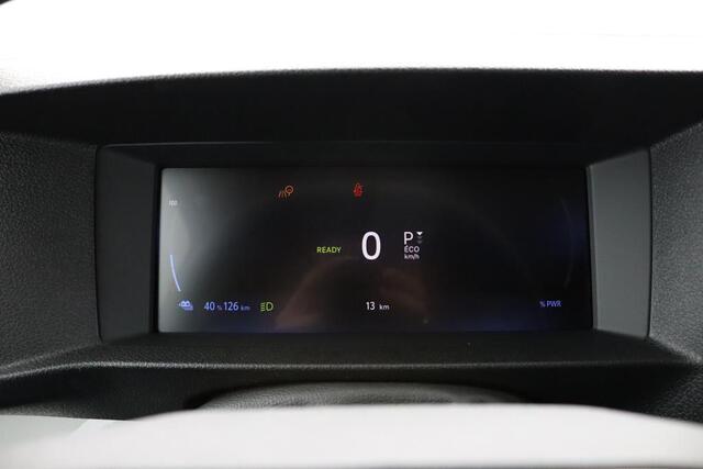 Toyota PROACE Long Worker 75kWh Electric Challenger