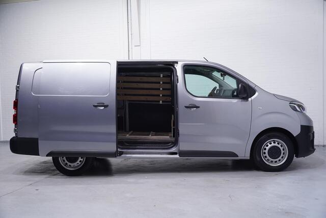 Toyota PROACE Worker 2.0 D-4D 122 pk Navigator L3 Navi, Trekhaak Laadruimte Pakket, PDC achter, 3-Zits, NL Auto, NAP