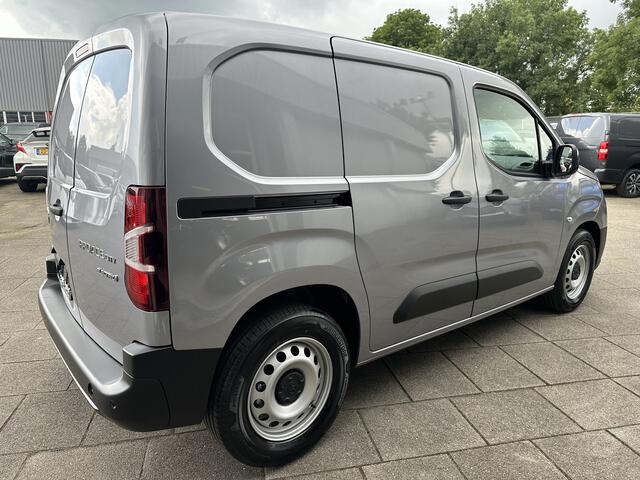 Toyota PROACE CITY Electric Challenger 50 kWh | trekhaak | stoel verwarming | stuur verwaming |