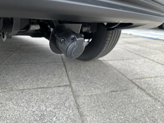 Toyota PROACE CITY Electric Challenger 50 kWh | trekhaak | stoel verwarming | stuur verwaming |