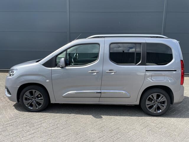 Toyota PROACE CITY Verso 130pk Dynamic (Trekhaak - Panoramadak - Camera - Keyless Entry - Automatische Airco - Parkeersensoren V+A - Stoelverwarming)