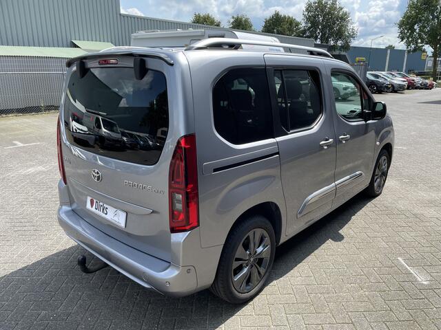 Toyota PROACE CITY Verso 130pk Dynamic (Trekhaak - Panoramadak - Camera - Keyless Entry - Automatische Airco - Parkeersensoren V+A - Stoelverwarming)