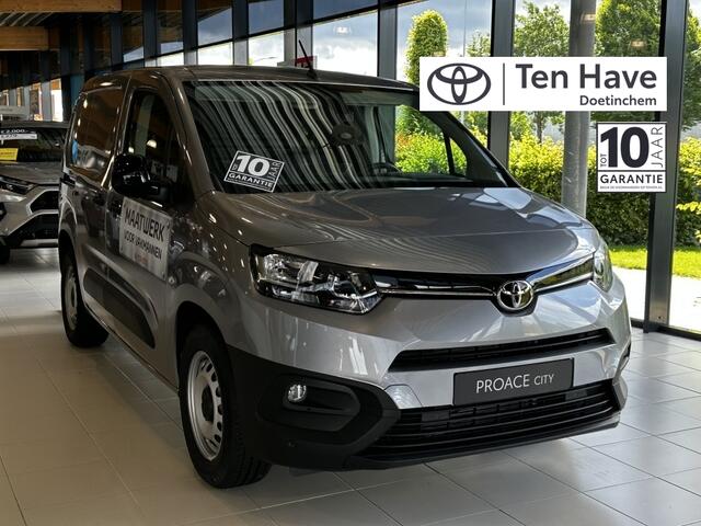 Toyota PROACE 136PK Live | van ¤ 35.995,- voor ¤ 32.995,- | Voorraadkorting |