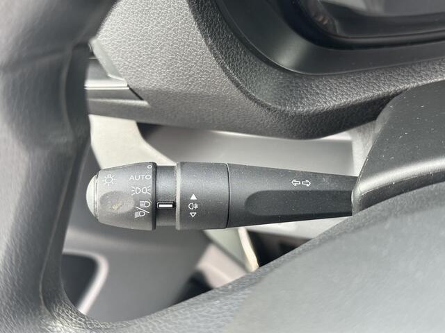 Toyota PROACE Worker 2.0 D-4D Live Long Parkeersensoren achter , DAB , Cruise control , Bluethooth