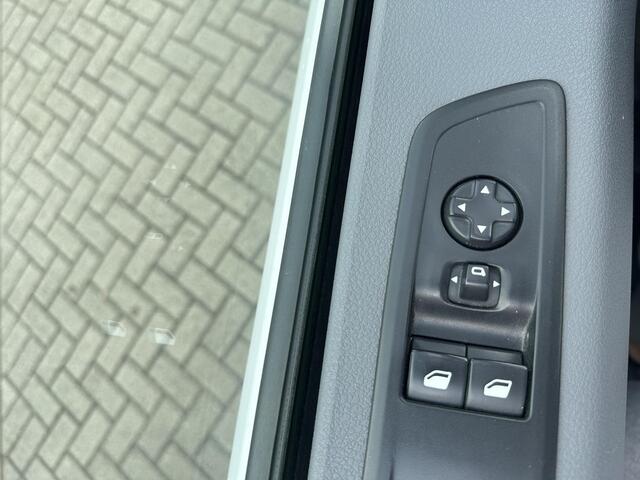 Toyota PROACE Worker 2.0 D-4D Live Long Parkeersensoren achter , DAB , Cruise control , Bluethooth