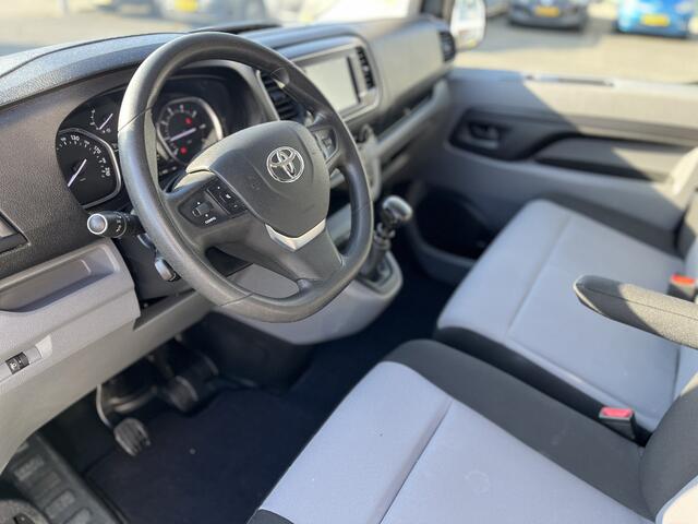 Toyota PROACE Shuttle 9-persoons 1.5 D-4D Navigator Long Airco Cruise control Pano Trekhaak Navigatie PDC 1e eigenaar Euro 6 Personenbus Kombi Combi Tourer Groepsvervoer