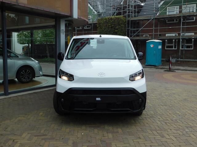 Toyota PROACE CITY Electric Challenger 50 kWh