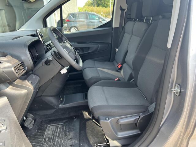Toyota PROACE CITY Electric Live 50 kWh **TREKHAAK/ APPLE CARPLAY**