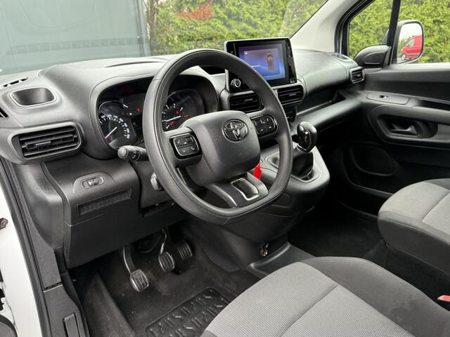 Toyota PROACE CITY 1.5 D-4D 102 PK / L2H1 / 1e EIG. / AIRCO / CRUISE / NAVI / CAMERA / CARPLAY