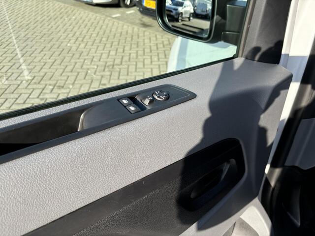 Toyota PROACE Worker 2.0 D-4D Prof 2x stoel, Trekhaak, Betimmering, NL Auto 1e eigenaar
