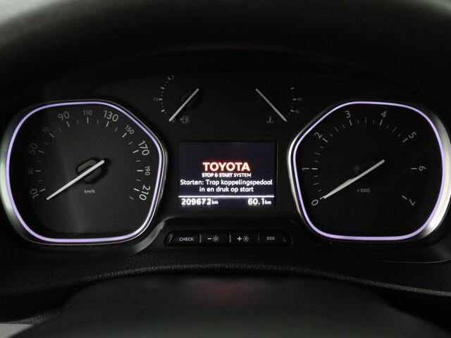 Toyota PROACE 2.0 D-4D 150PK Professional | Navigatie | Camera | 2xSchuifdeur | Trekhaak