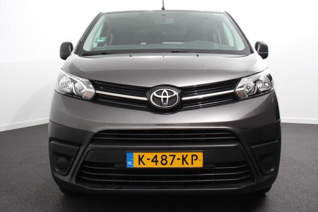 Toyota PROACE Shuttle 1.5 D-4D Navigator Long |9 Persoons | Navigatie | Parkeersensoren | Carplay | Cruise Control | DAB |