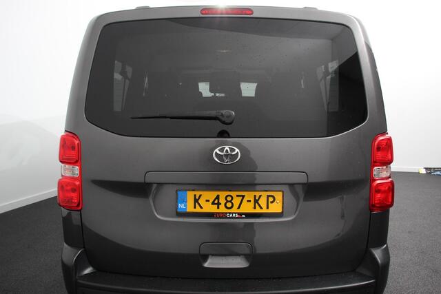 Toyota PROACE Shuttle 1.5 D-4D Navigator Long |9 Persoons | Navigatie | Parkeersensoren | Carplay | Cruise Control | DAB |