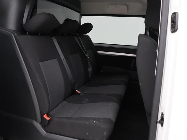 Toyota PROACE Worker 2.0 D-4D DUBBEL CAB. LANG COOL COMFORT + TREKHAAK / NAVIGATIE / IMPERIAAL