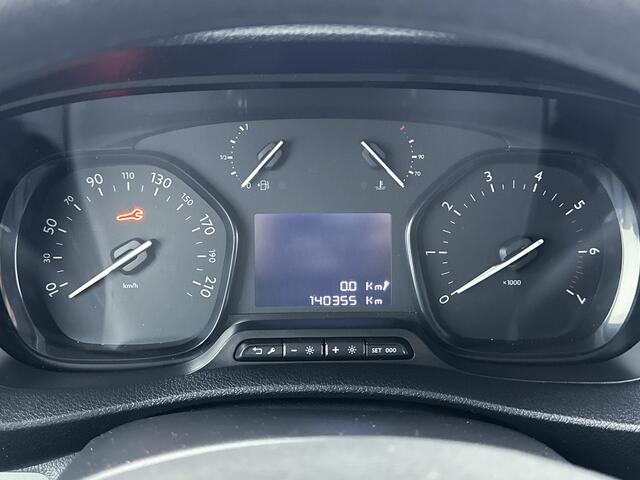 Toyota PROACE Worker 2.0 D-4D Navigator Long L3H1 Navigatie Trekhaak Cruise Control Betimmering