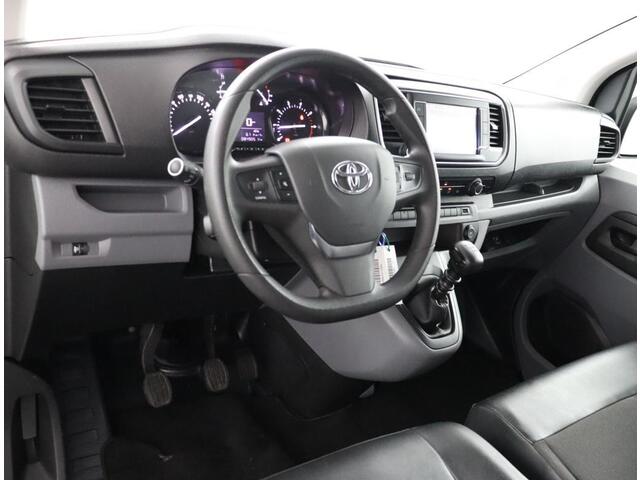 Toyota PROACE Worker 1.5 D-4D Navigator | Trekhaak | Vloer + zijwand bekleding | Cruise control | Navigatie |