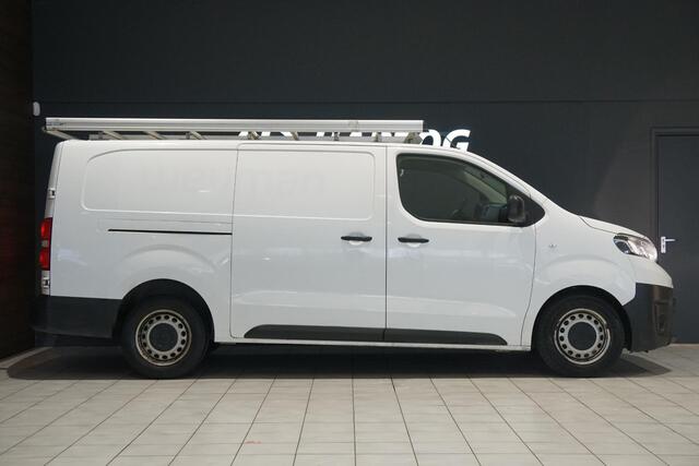 Toyota PROACE Worker 2.0 D-4D Navigator Long + TREKHAAK / DAKIMPERIAAL/